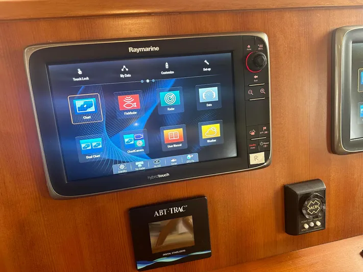  Yacht Photos Pics Raymarine Display