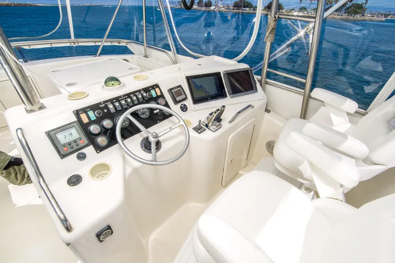 Play’n Hooky Yacht Photos Pics 