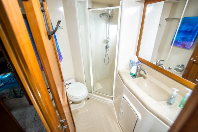 Play’n Hooky Yacht Photos Pics 