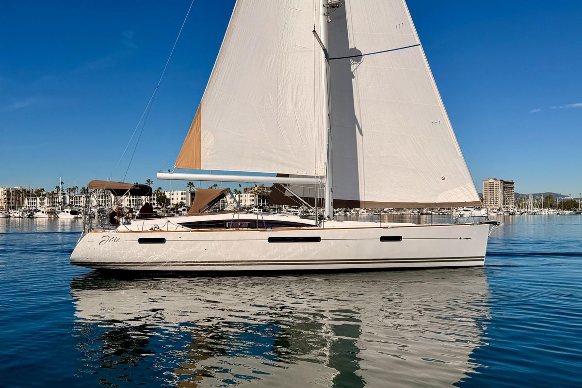 2011 Jeanneau 53 