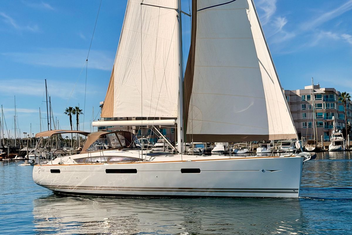 2011 Jeanneau 53 