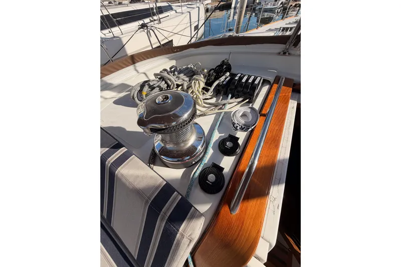 Joie Yacht Photos Pics Deck of 2011 Jeanneau 53 sailboat with winch and ropes.