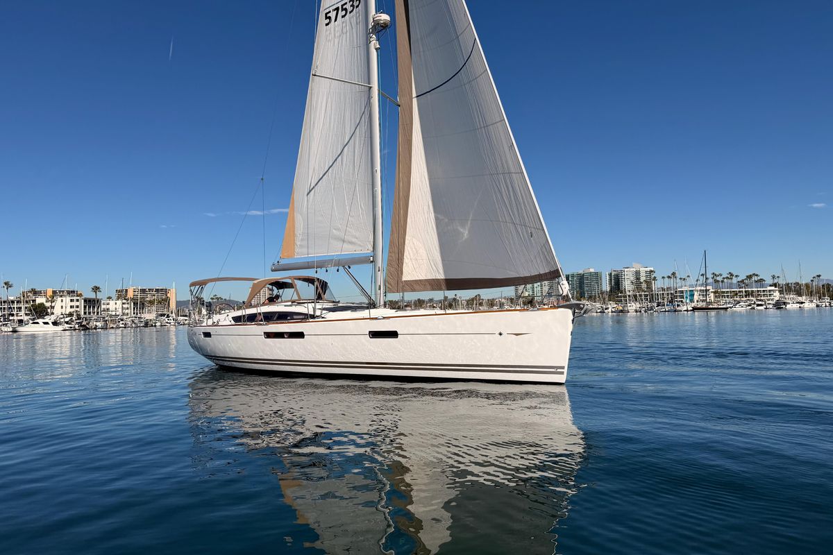 2011 Jeanneau 53 