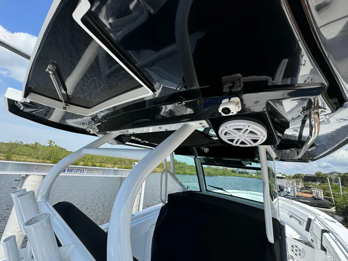  Yacht Photos Pics 2024 Blackfin 332 CC boat interior with sleek design and modern features.