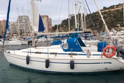 2001 Bavaria 37