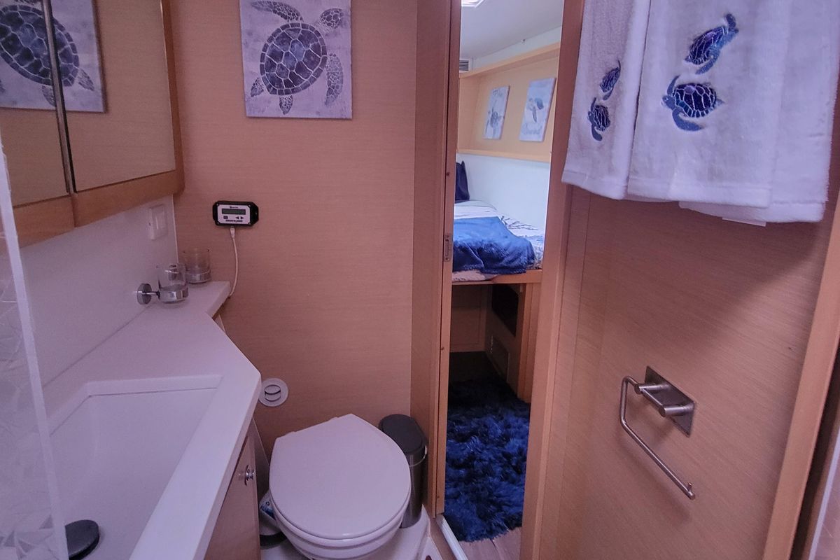 2011 Lagoon 45 