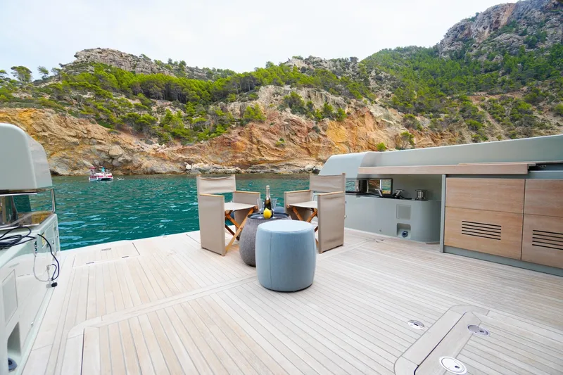 Revolution Yacht Photos Pics 