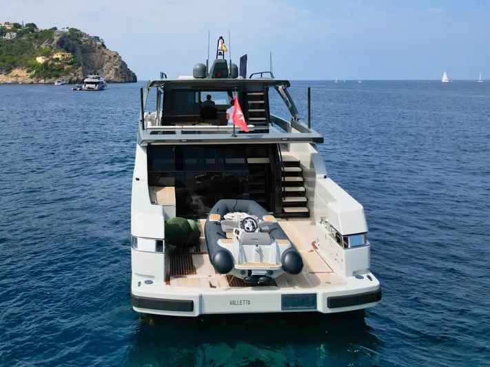 Revolution Yacht Photos Pics 