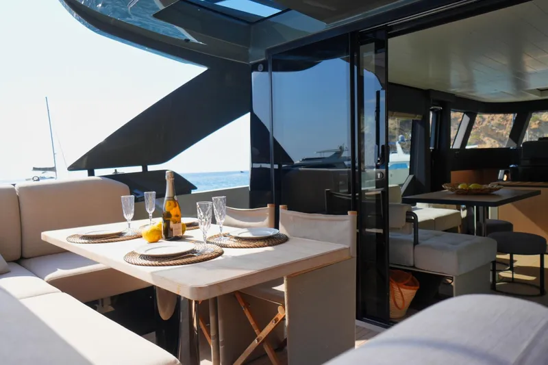 Revolution Yacht Photos Pics 