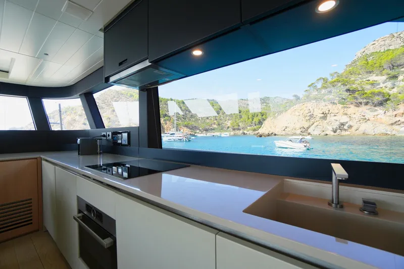 Revolution Yacht Photos Pics 