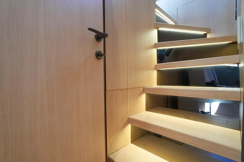 Revolution Yacht Photos Pics 