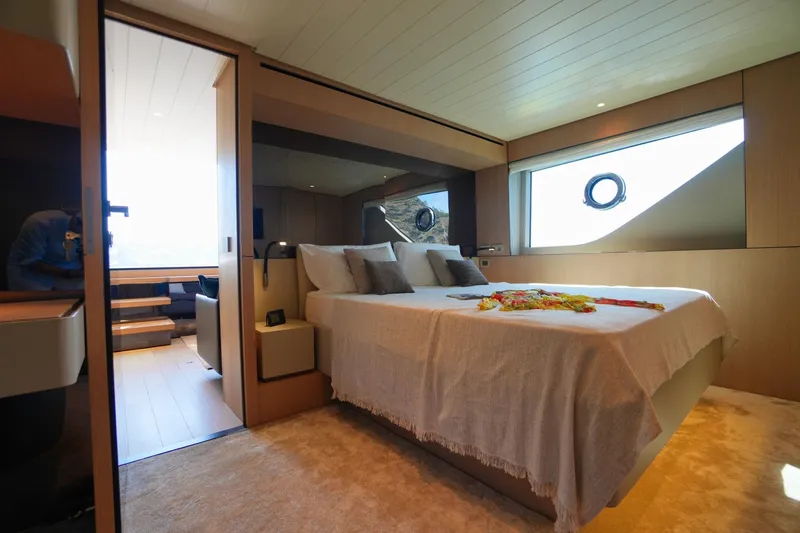 Revolution Yacht Photos Pics 