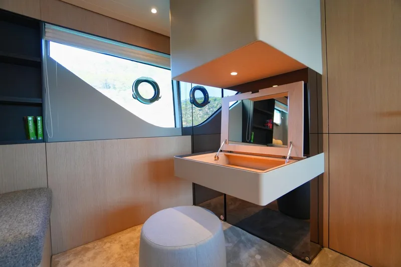 Revolution Yacht Photos Pics 