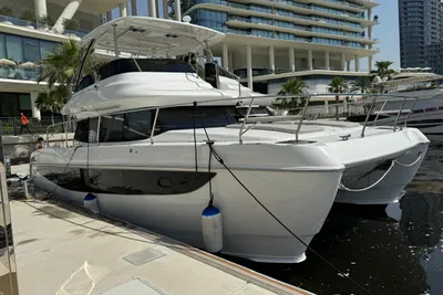 Aquila 42 Yacht