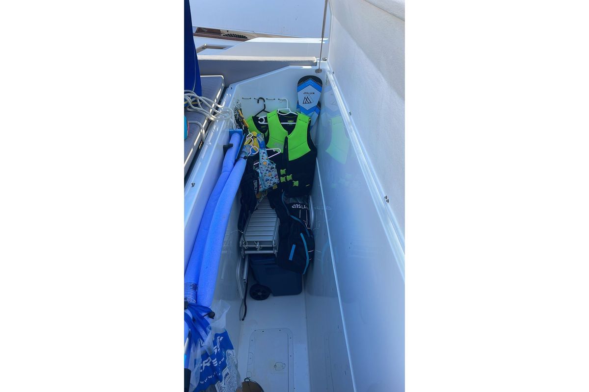 2025 De Antonio Yachts 47 