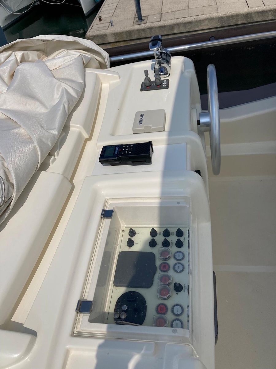 2013 Ferretti Yachts 71 