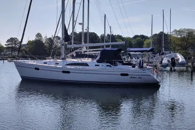 Catalina 445