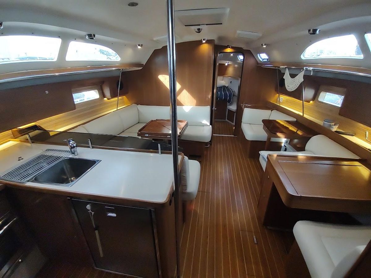 2022 Catalina 44 