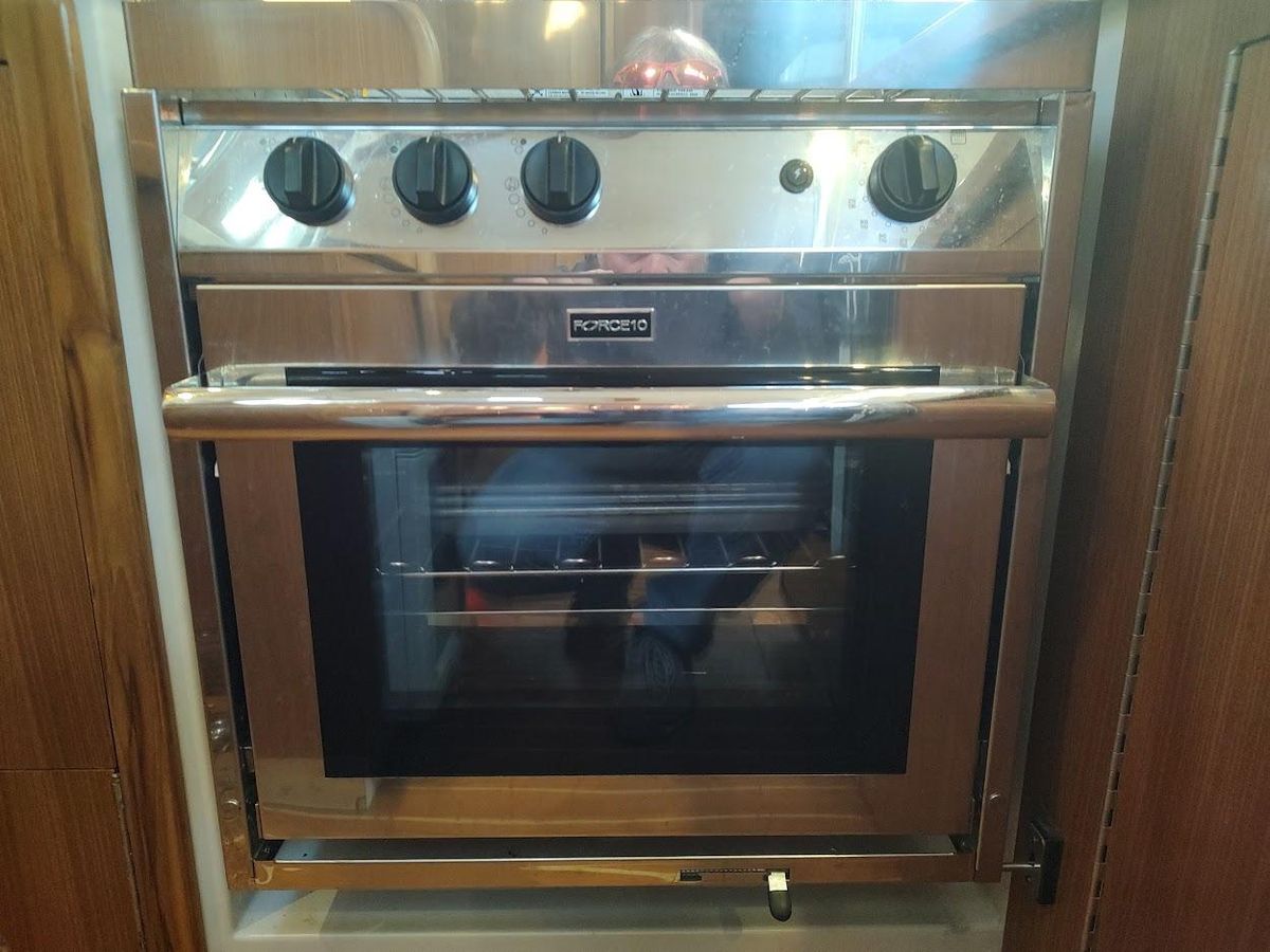 2022 Catalina 44 
