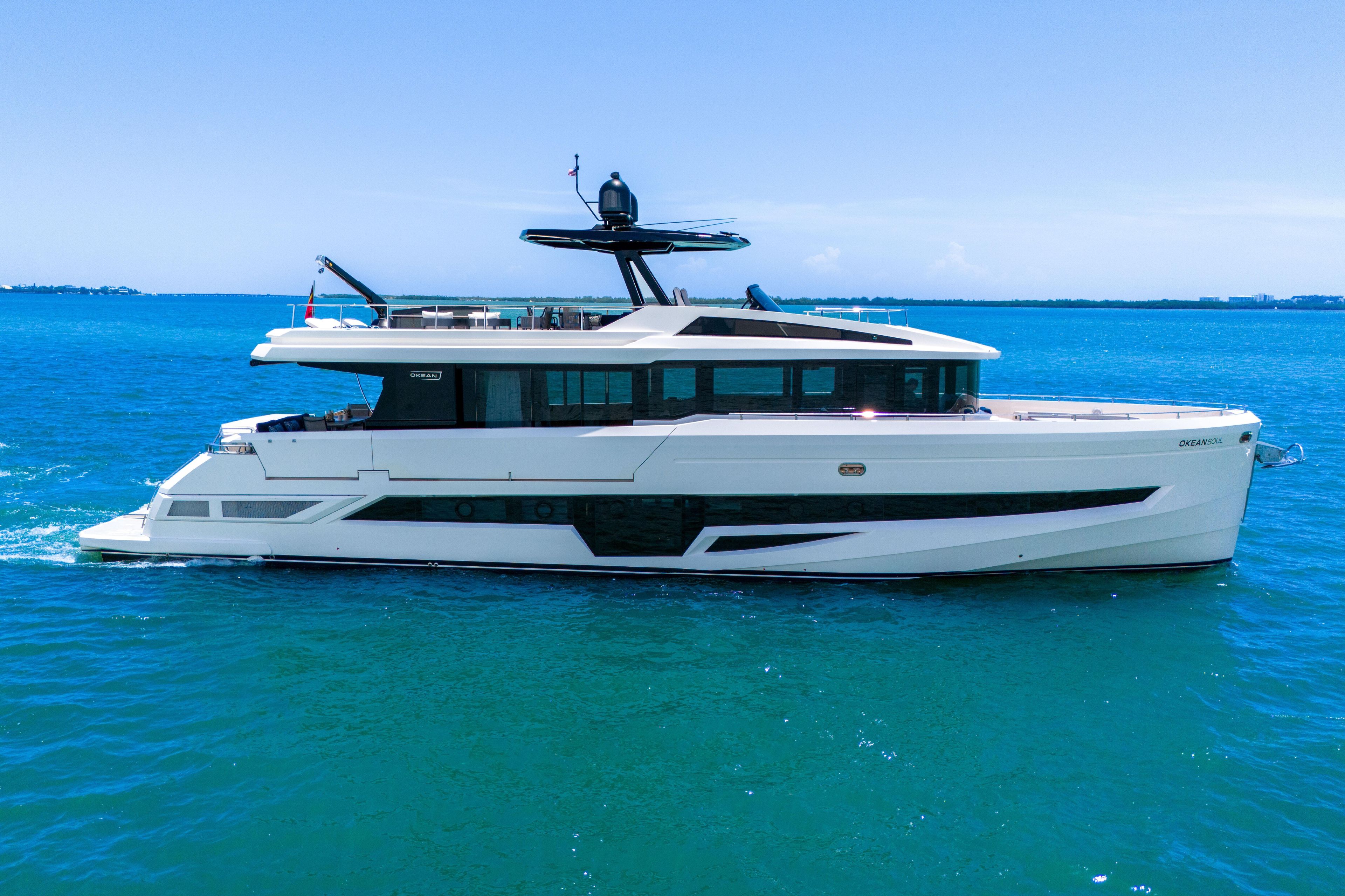 Yacht