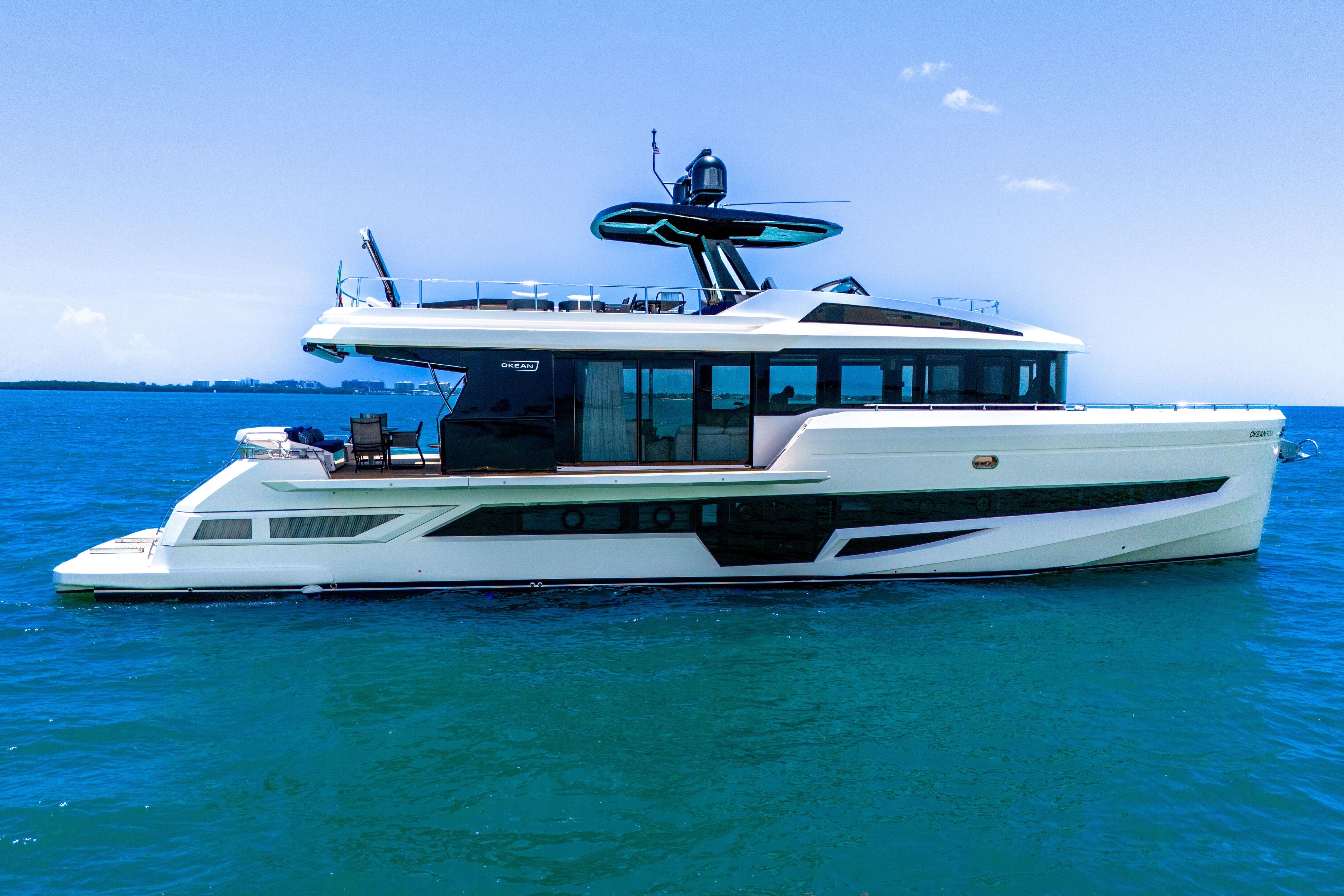 Yacht