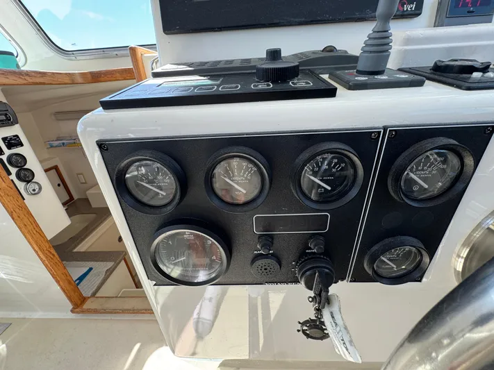 Chilla Yacht Photos Pics 