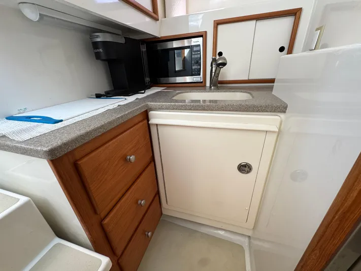 Chilla Yacht Photos Pics 