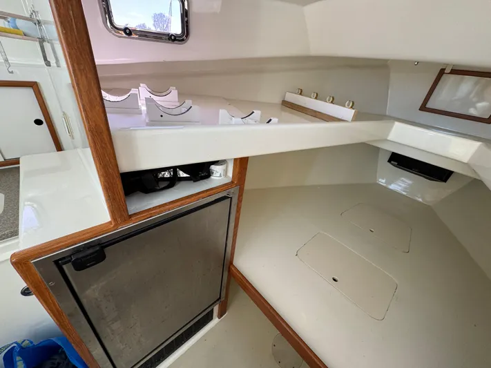 Chilla Yacht Photos Pics 