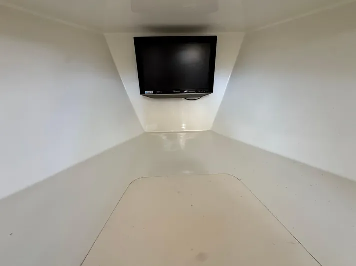 Chilla Yacht Photos Pics 