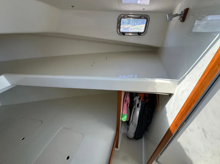 Chilla Yacht Photos Pics 