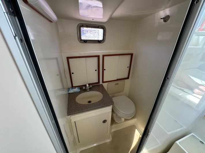 Chilla Yacht Photos Pics 