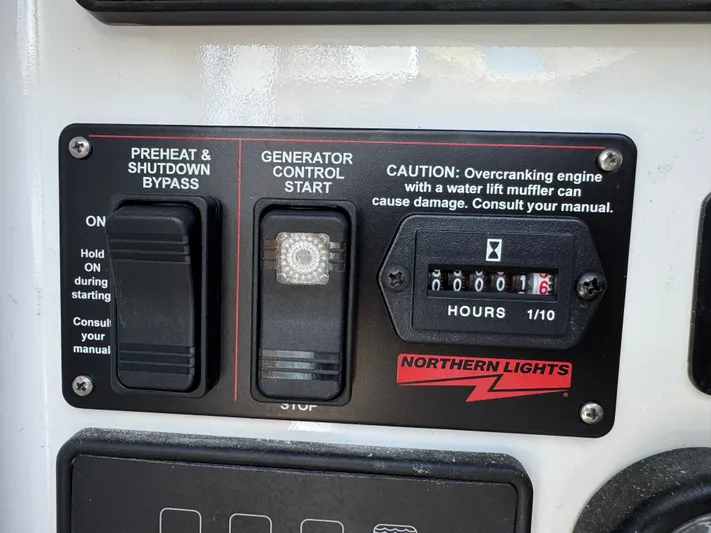 Chilla Yacht Photos Pics 