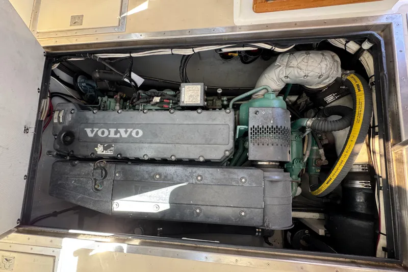 Chilla Yacht Photos Pics 