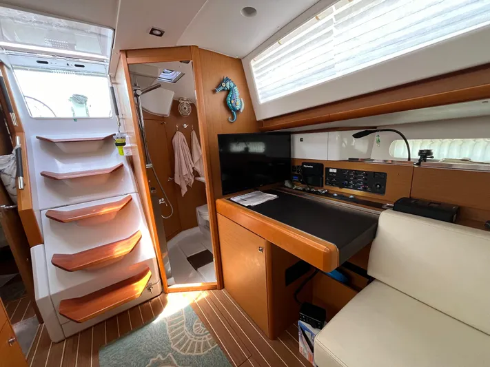 Seahorse Yacht Photos Pics 