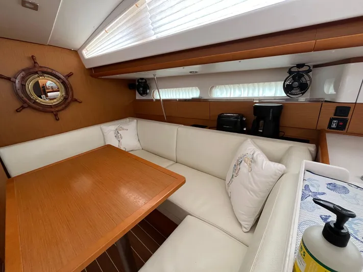 Seahorse Yacht Photos Pics 