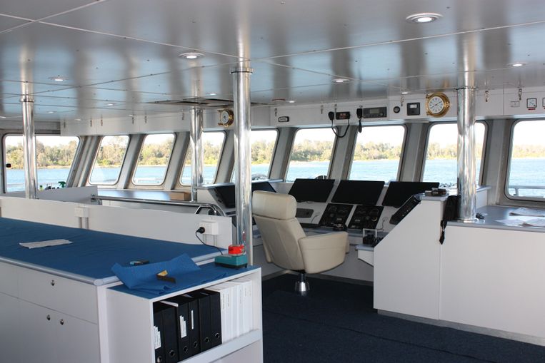 2010-109-7-custom-34m-catamaran