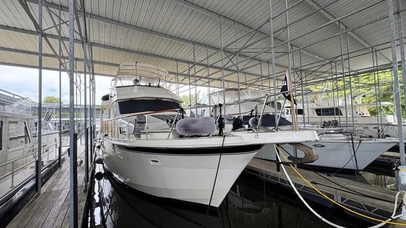 Lila Blue Yacht Photos Pics Exterior Starboard