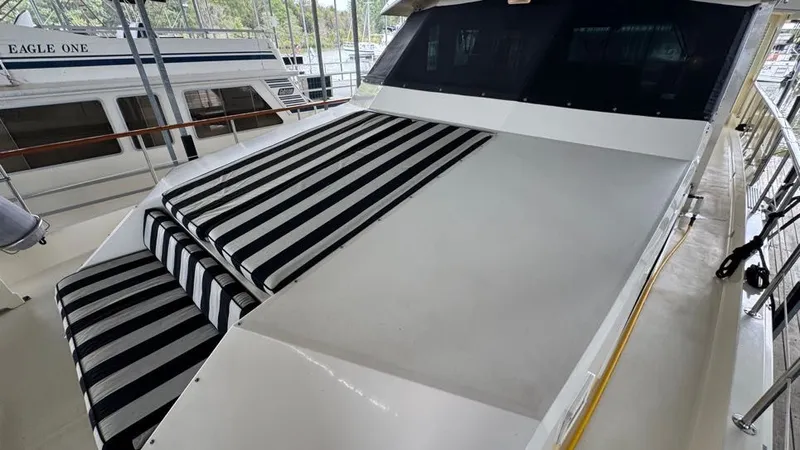 Lila Blue Yacht Photos Pics Bow Seating