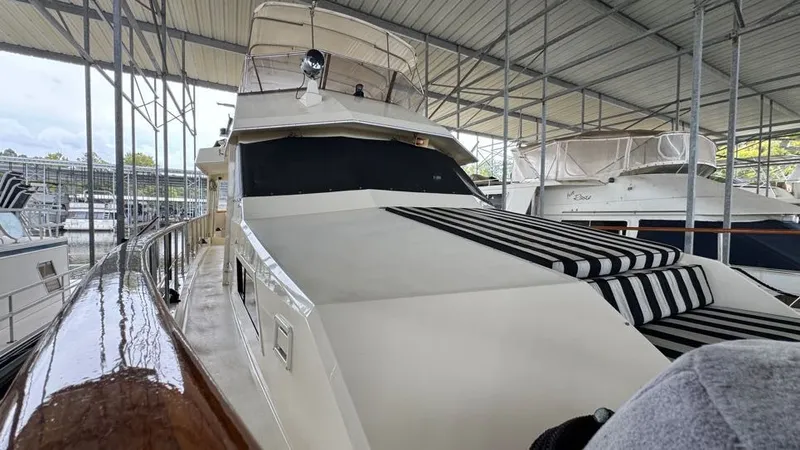 Lila Blue Yacht Photos Pics Starboard Side Deck