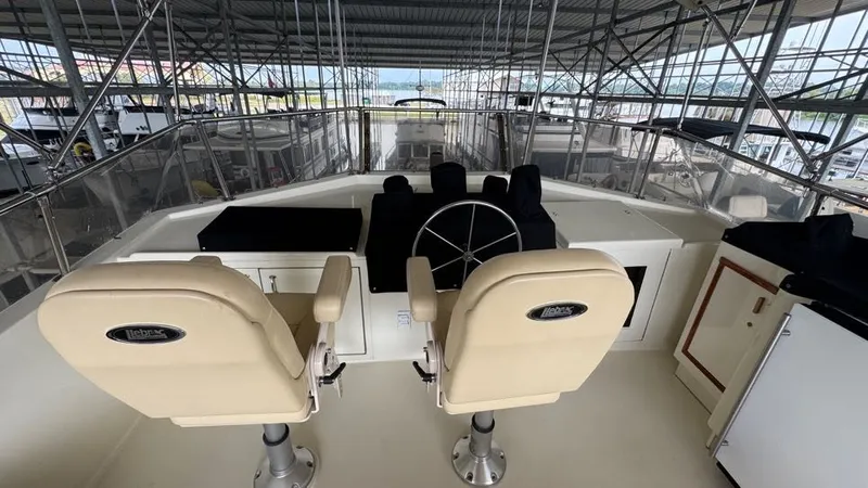 Lila Blue Yacht Photos Pics Flybridge Helm Station