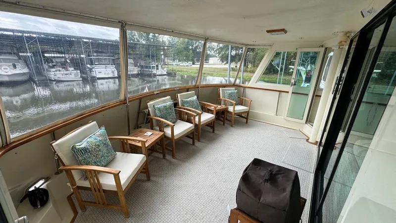 Lila Blue Yacht Photos Pics Aft Sun Deck