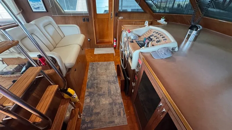 Lila Blue Yacht Photos Pics Lower Helm Station