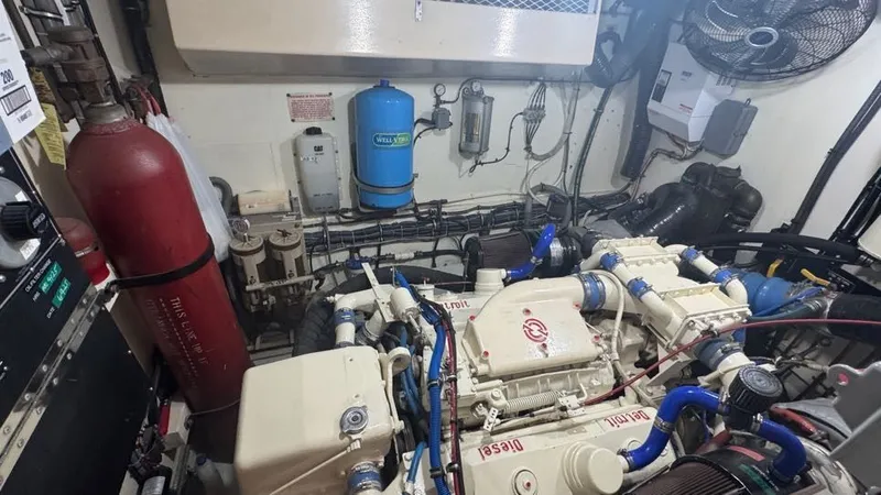 Lila Blue Yacht Photos Pics Engine Room