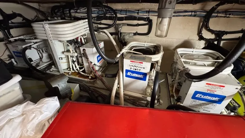 Lila Blue Yacht Photos Pics Engine Room