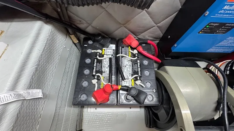 Lila Blue Yacht Photos Pics Engine Room