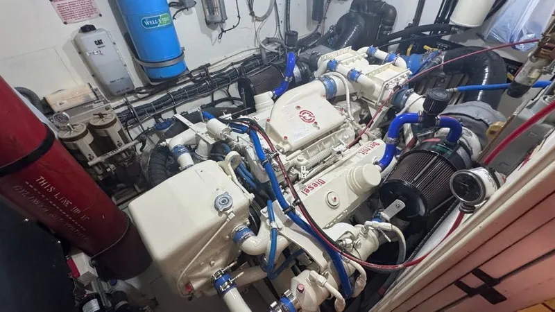 Lila Blue Yacht Photos Pics Engine Room