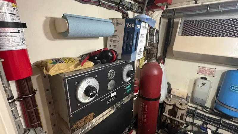 Lila Blue Yacht Photos Pics Engine Room