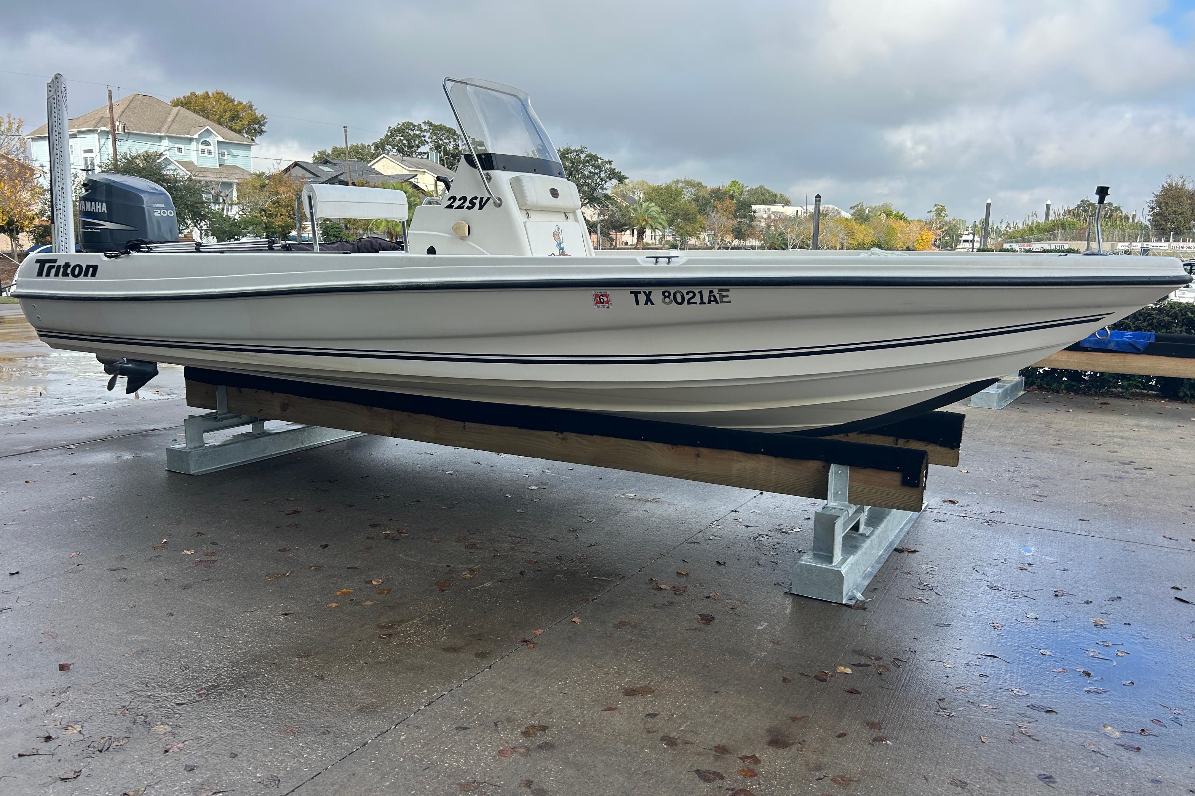 Triton 22 Bay Flight