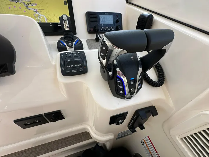  Yacht Photos Pics 2024 Grady-White Freedom 335 helm with advanced controls and navigation display.