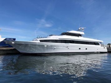 Tarrab Raised Pilothouse